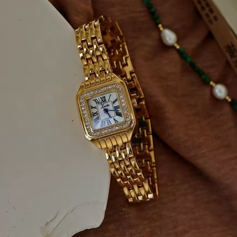Panthere Classic Rectangle Stainless Steel Watch
Size adjustable